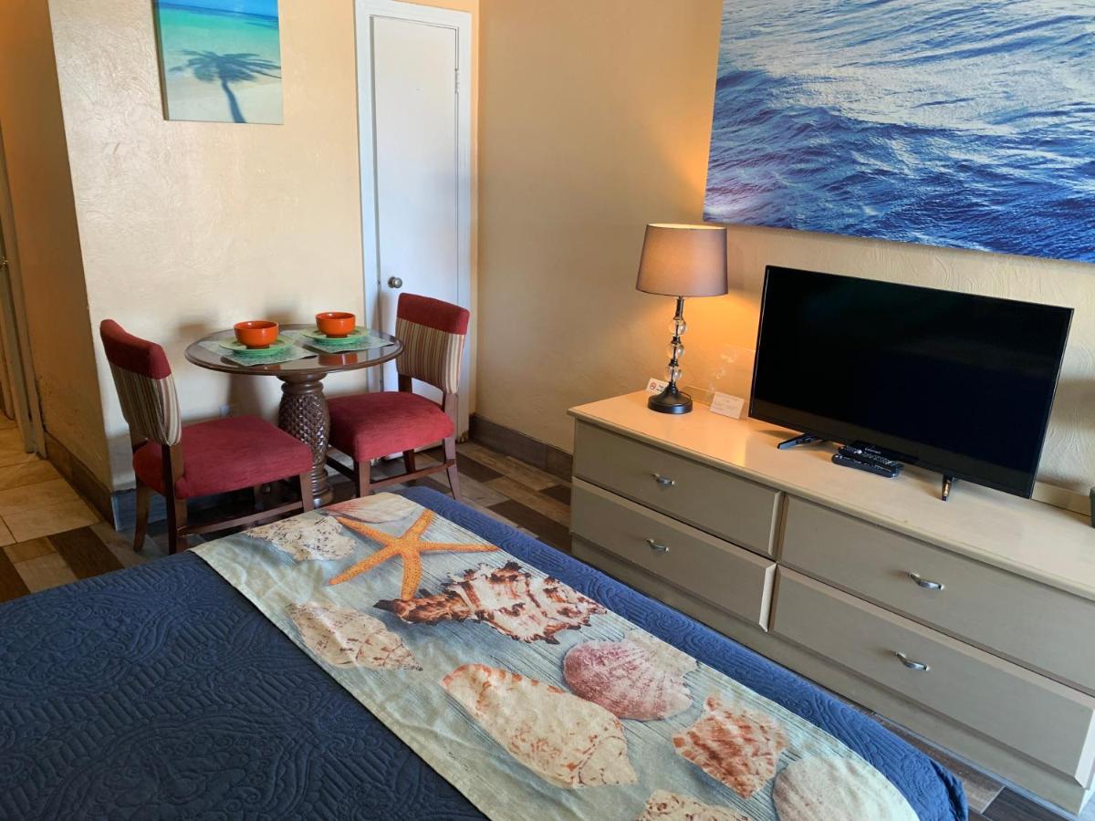 Michaels Siesta Motel St. Petersburg Exterior photo