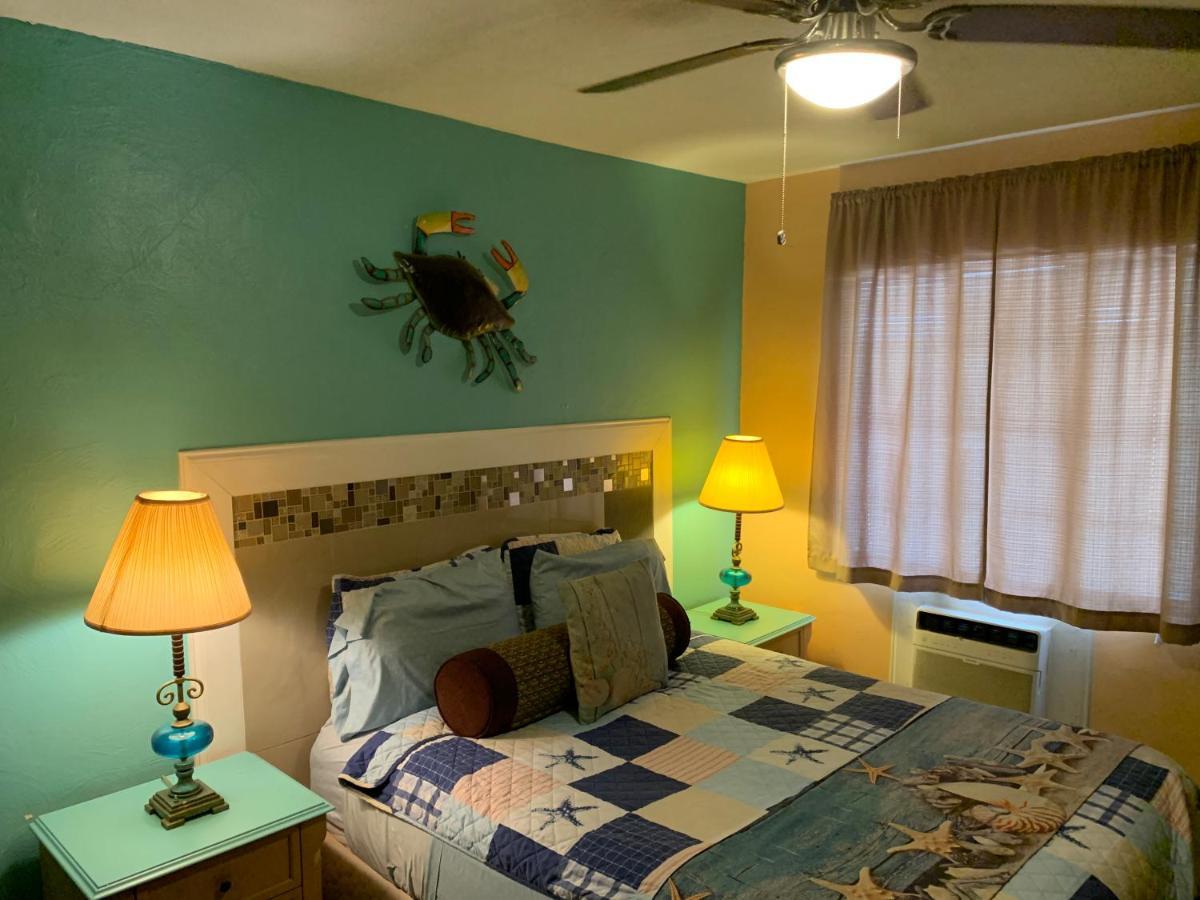 Michaels Siesta Motel St. Petersburg Exterior photo